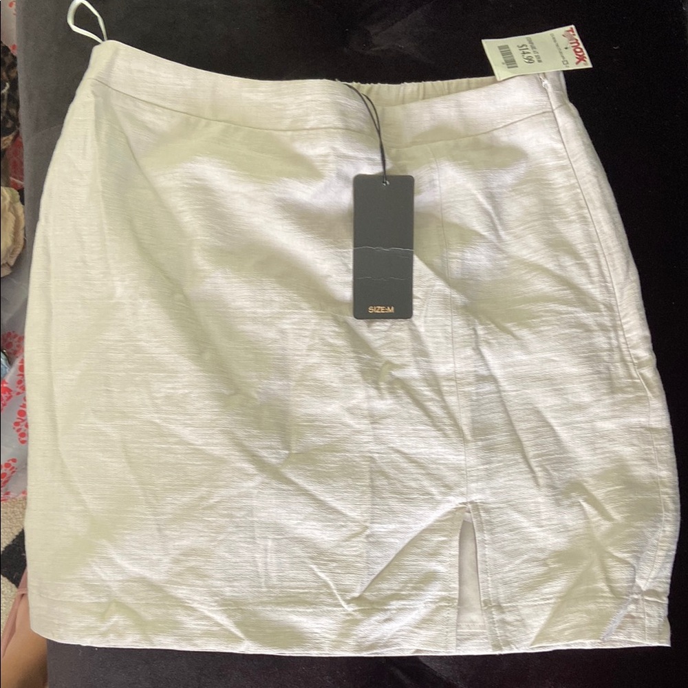 Shinestar White Mini Pencil Skirt with Slit